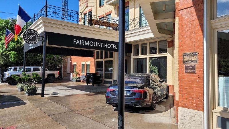 The Fairmount Hotel and Marker image. Click for full size.