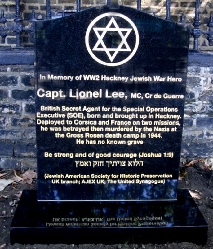 Captain Lionel Lee, Mc, Cr. de Guerre Marker image. Click for full size.
