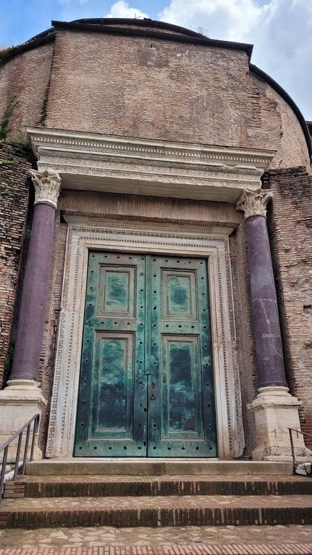 The bronze doors of the Temple of Divus Romulus image. Click for full size.