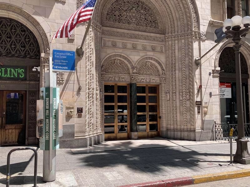 Fine Arts Building and Marker image. Click for full size.