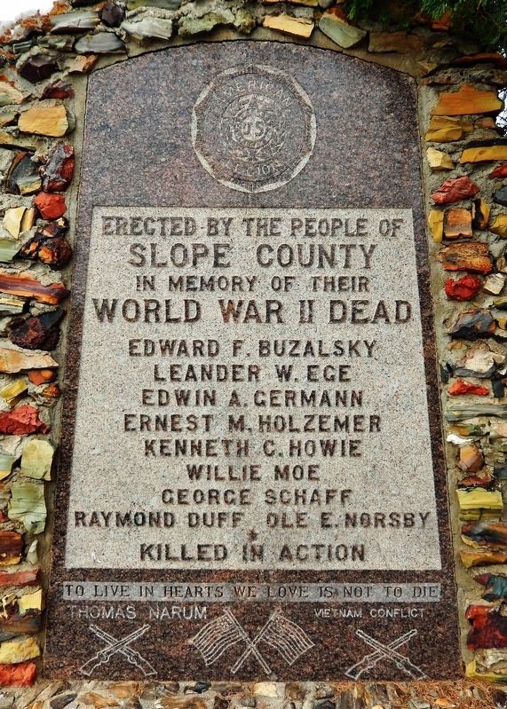Slope County War Memorial<br>(<i>south side</i>) image. Click for full size.