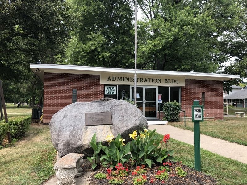 Founders Rock Marker image. Click for full size.