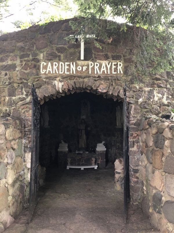 The Garden of Prayer entrance image. Click for full size.
