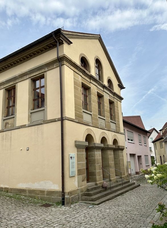 Synagoge Arnstein / Arnstein Synagogue and Marker image. Click for full size.
