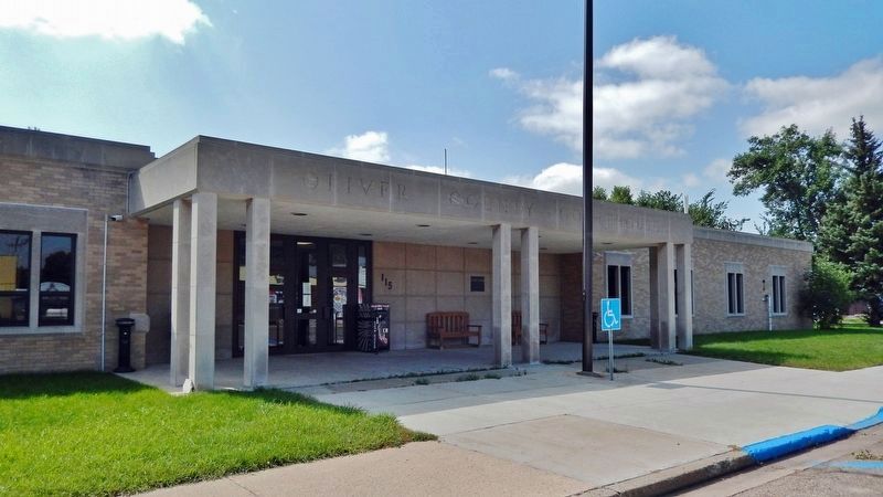 Oliver County Courthouse. Click for full size. Oliver County Courthouse image. Click for full size.