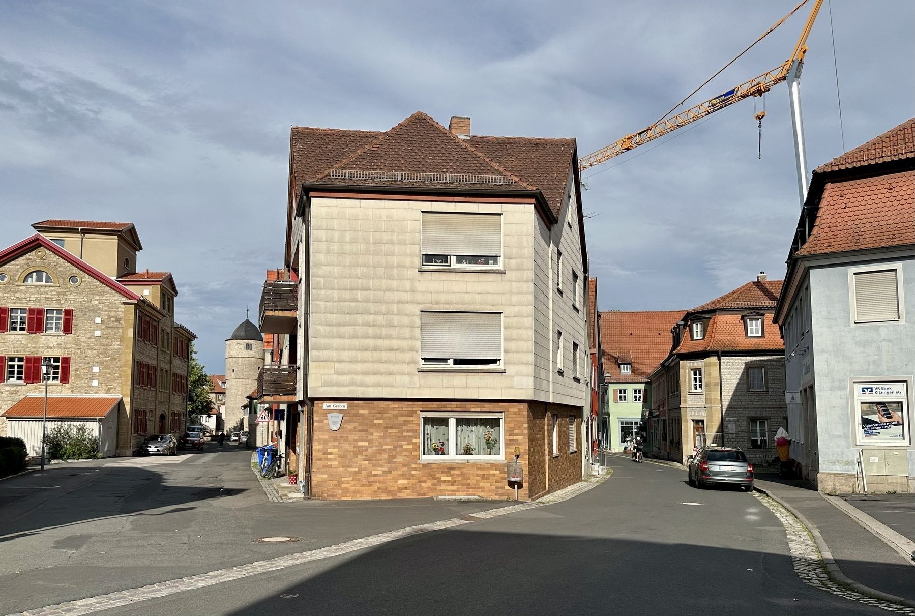 Buhleitentor / �Buhleiten� Gate Marker - wide view image. Click for full size.