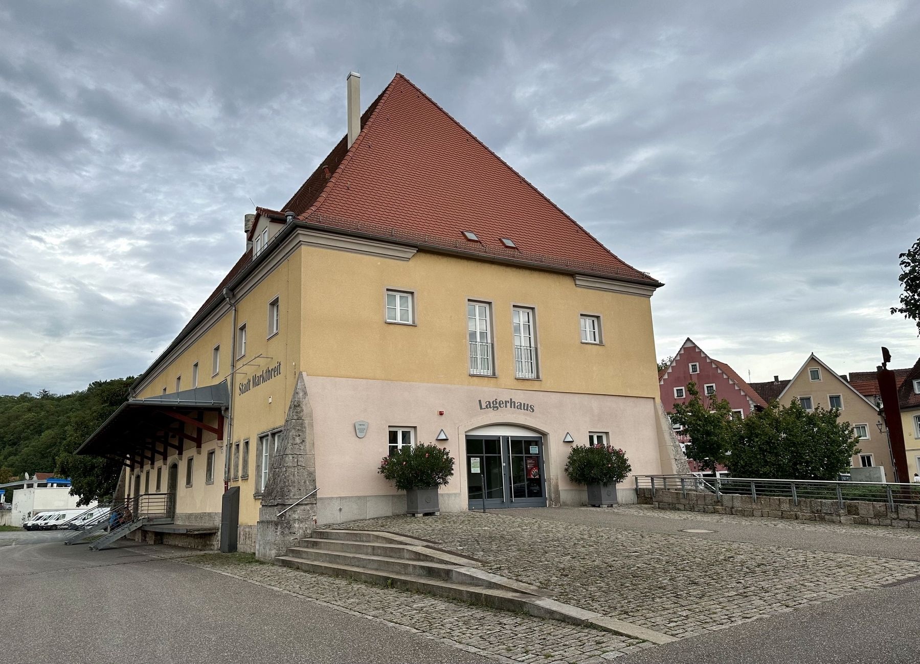 Lagerhaus / Warehouse and Marker image. Click for full size.