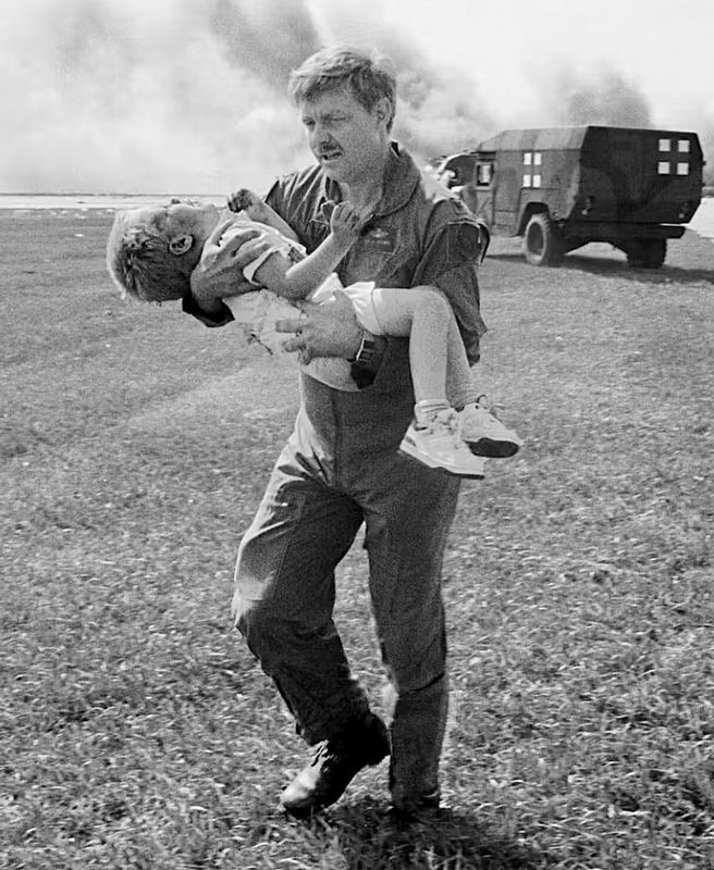 The Photograph. Click for full size. The Photograph image. Click for full size.