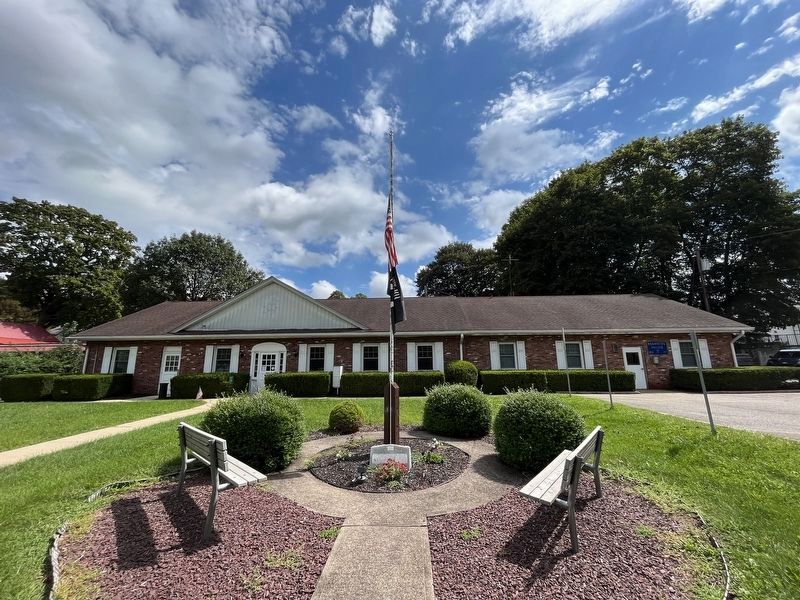 Veterans Memorial image. Click for full size.