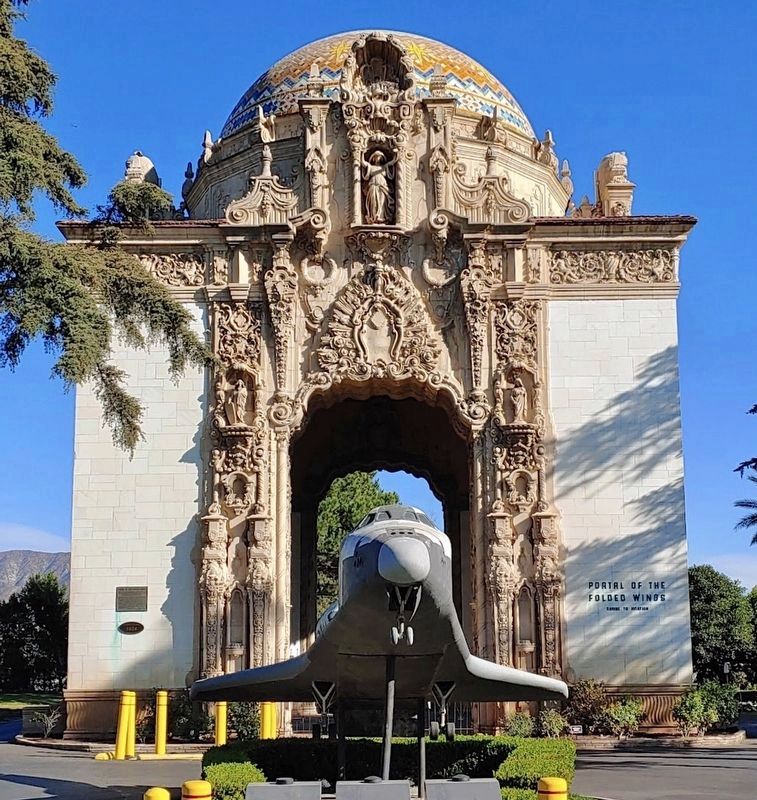 Portal of the Folded Wings image. Click for full size.