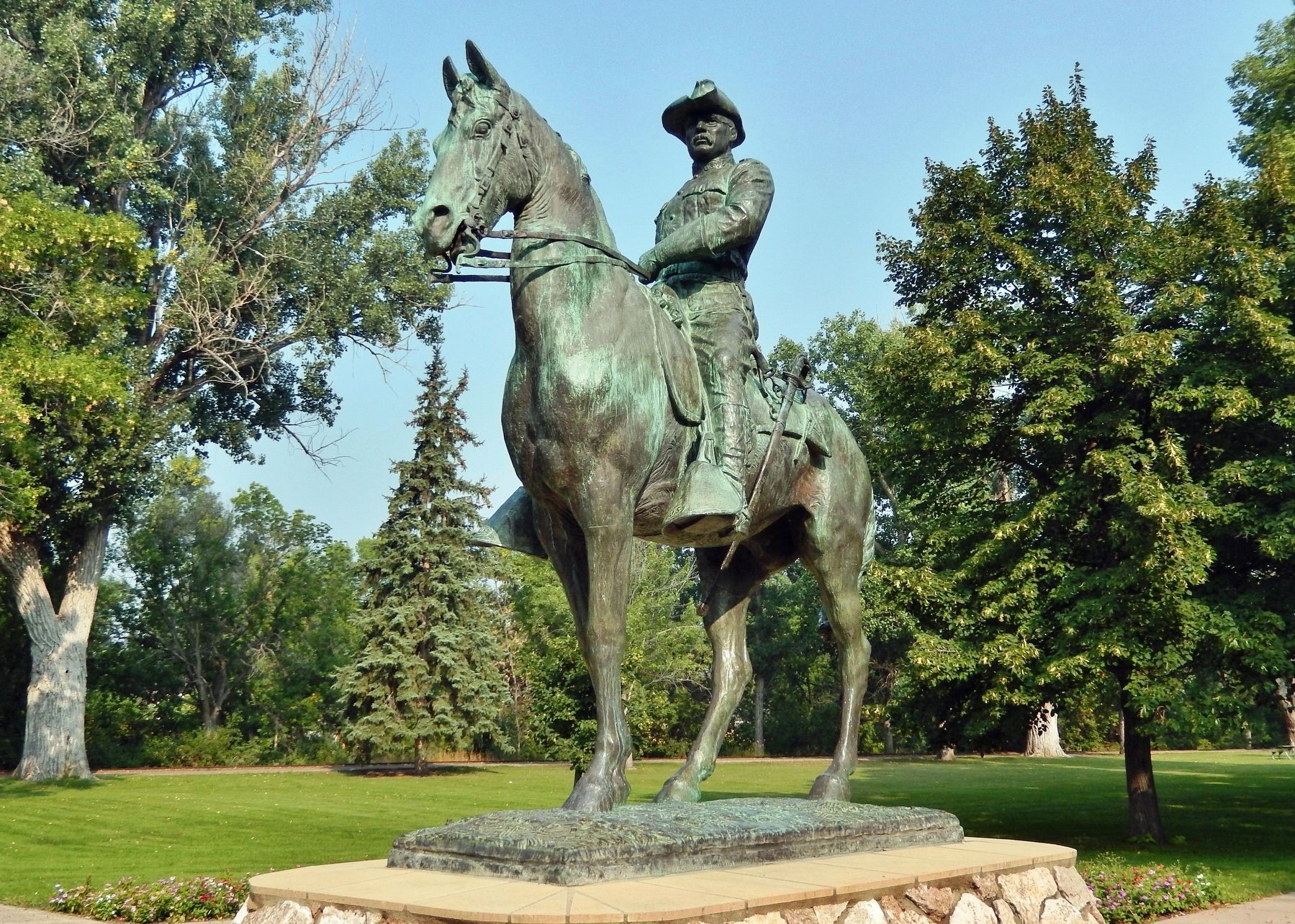 Theodore Roosevelt Sculpture image. Click for full size.