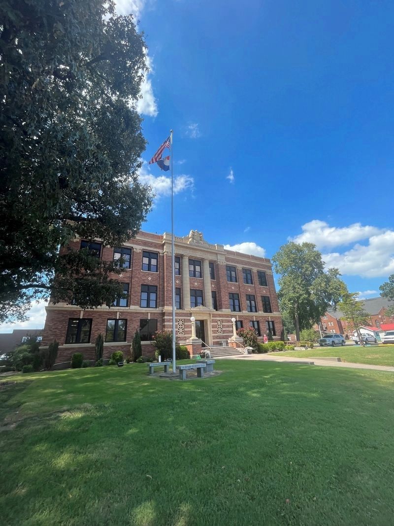 Pemiscot County Courthouse image. Click for full size.