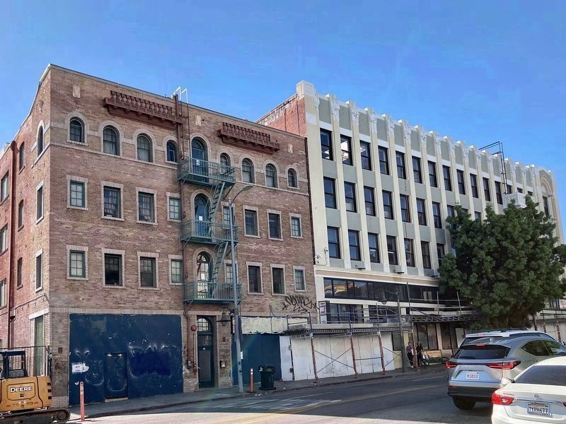 Hollywood-Western Building. Click for full size. Hollywood-Western Building image. Click for full size.