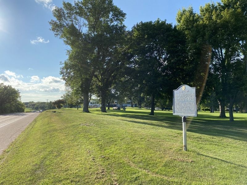 Foot Cabin Marker, from the east. Click for full size. Foot Cabin Marker, from the east image. Click for full size.