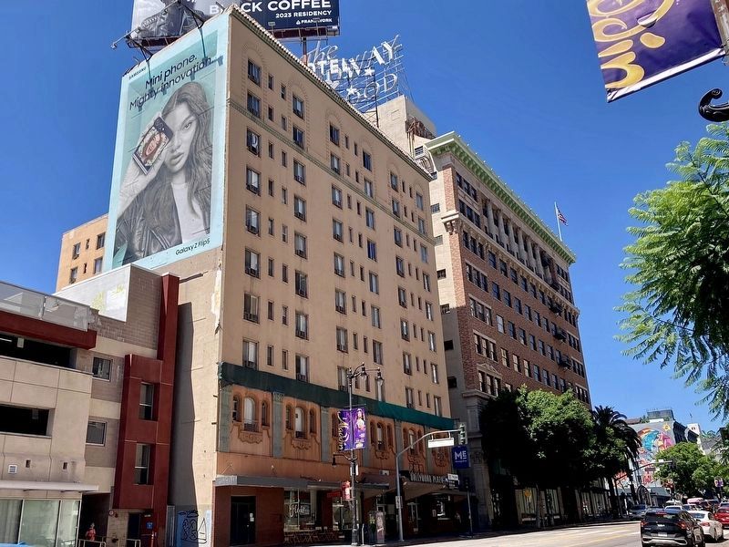 Hollywood Plaza Hotel image. Click for full size.