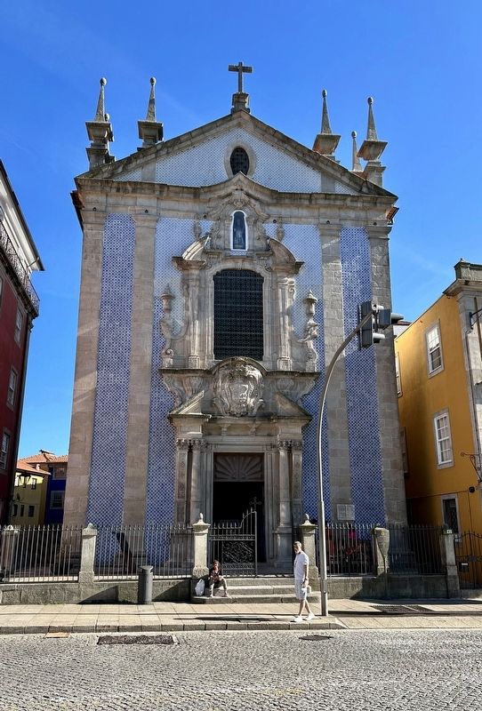 Igreja de S. Nicolau / Church of Saint Nicholas and Marker image. Click for full size.