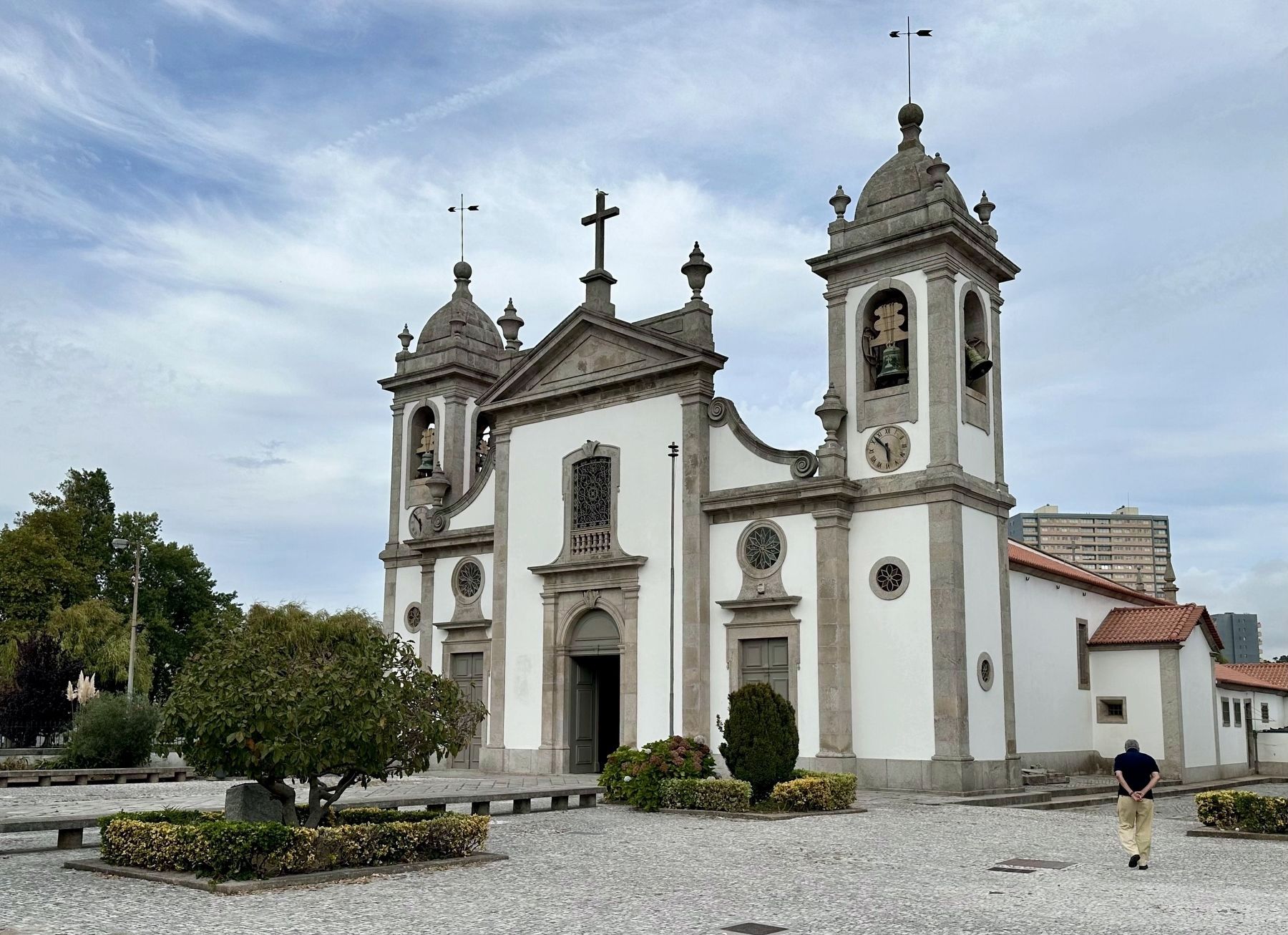 Igreja de S. Miguel / Church of San Miguel. Click for full size. Igreja de S. Miguel / Church of San Miguel image. Click for full size.