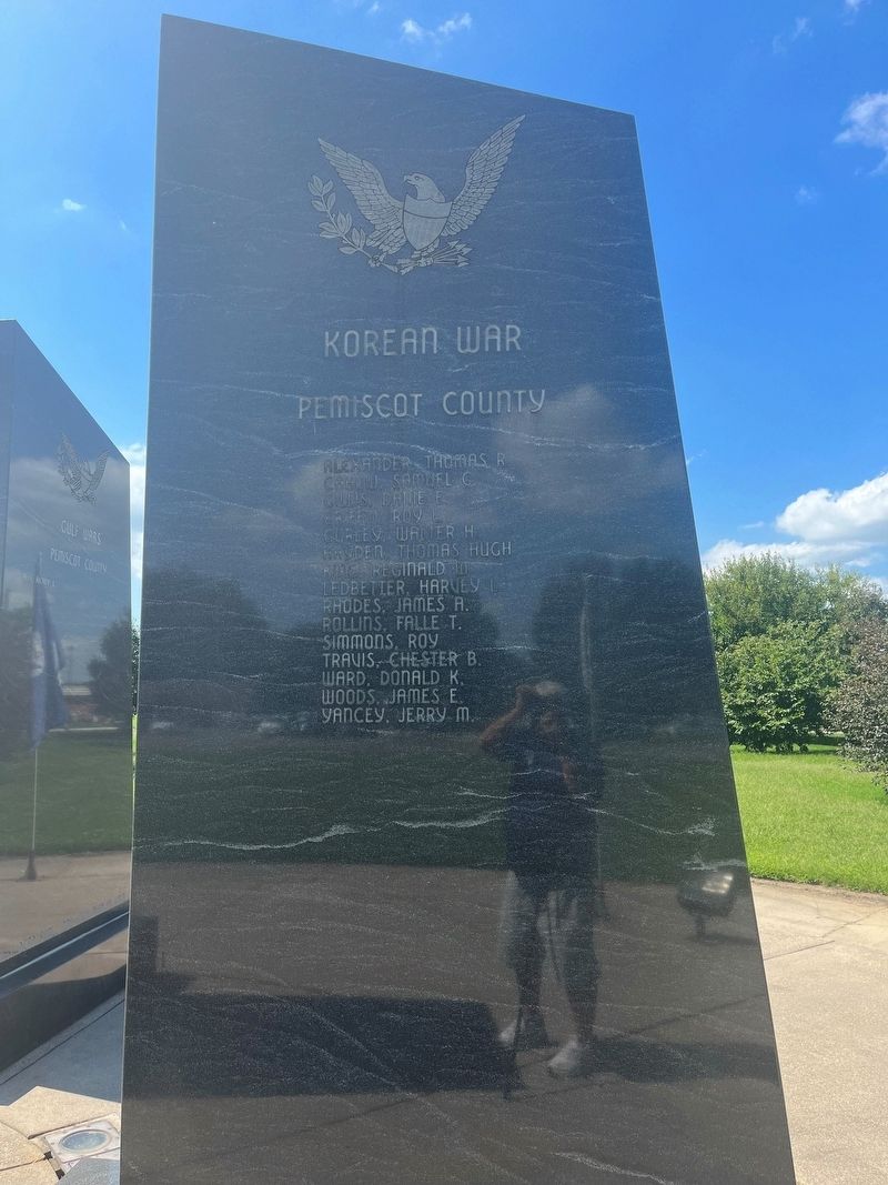 American Legion Post88 Memorial Park Marker image. Click for full size.