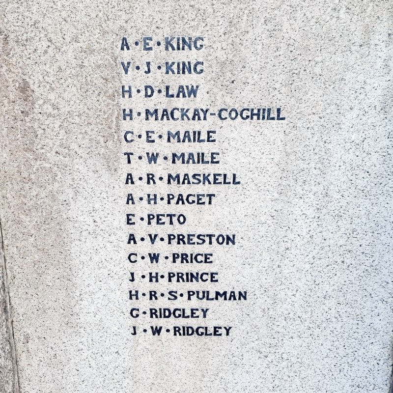 Cookham War Memorial image. Click for full size.