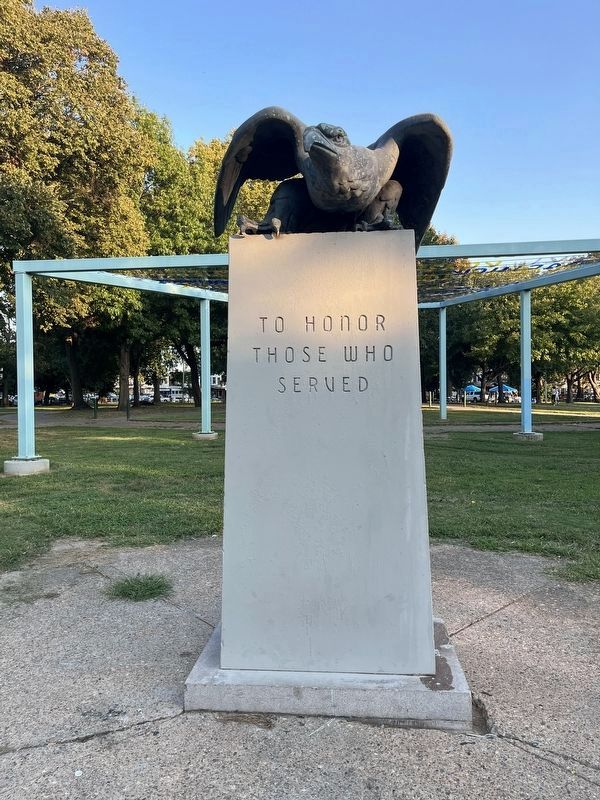 Veterans Memorial image. Click for full size.