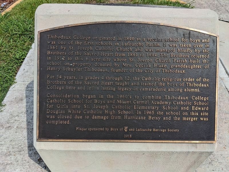 Thibodaux College Marker image. Click for full size.