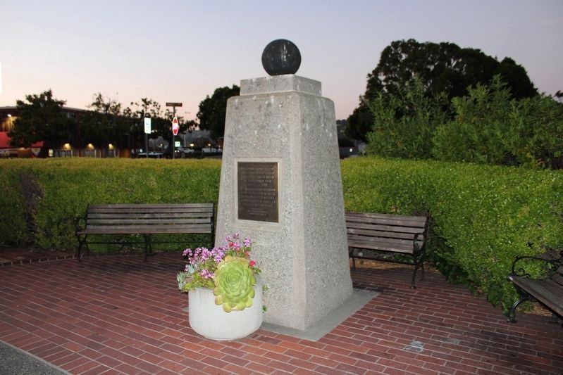Sausalito World War I Memorial image. Click for full size.