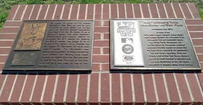 This marker is on the left. Click for full size. This marker is on the left image. Click for full size.