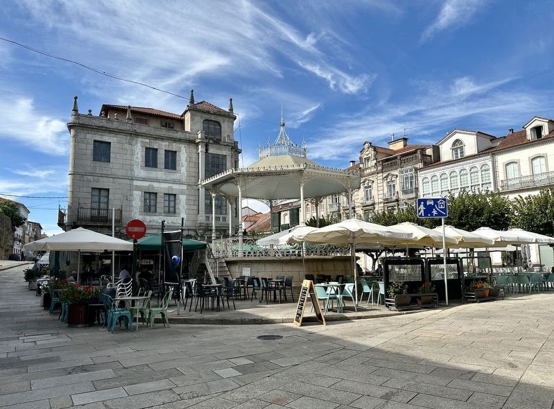 Palco da Música / Palco de Música / The Bandstand and Marker. Click for full size. Palco da Música / Palco de Música / The Bandstand and Marker image. Click for full size.