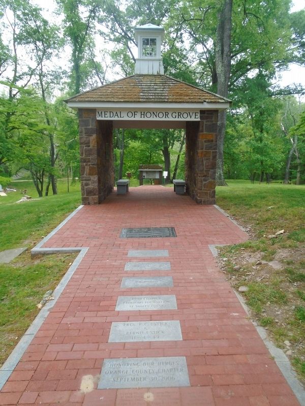 Medal of Honor Grove Entrance Pavilion image. Click for full size.