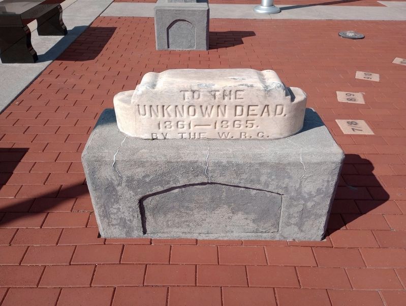 To The Unknown Dead Marker image. Click for full size.