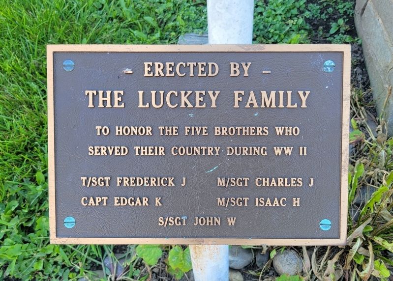 The Luckey Family Marker image. Click for full size.