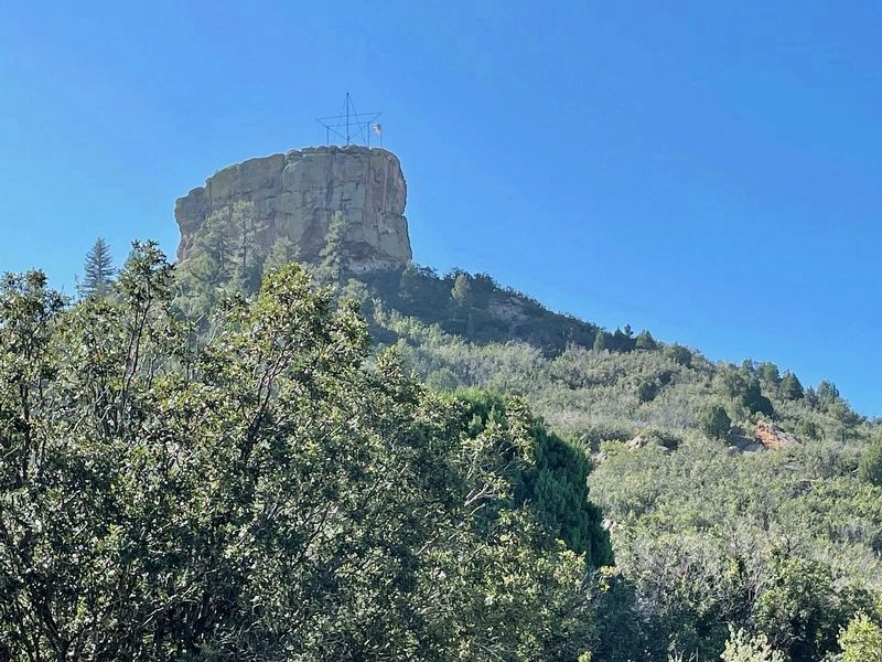 Castle Rock butte. Click for full size. Castle Rock butte image. Click for full size.