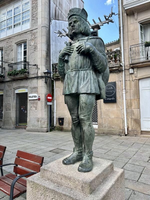 Mac�as O Namorado / Mac�as the Lover Statue image. Click for full size.