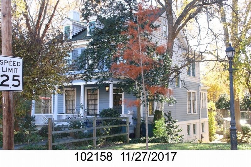 1025 Dacian Avenue. Click for full size. 1025 Dacian Avenue image. Click for full size.
