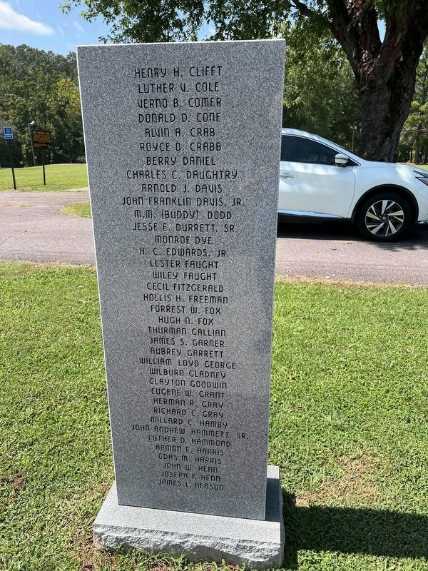 Marker 3 - Front Side - World War II image. Click for full size.