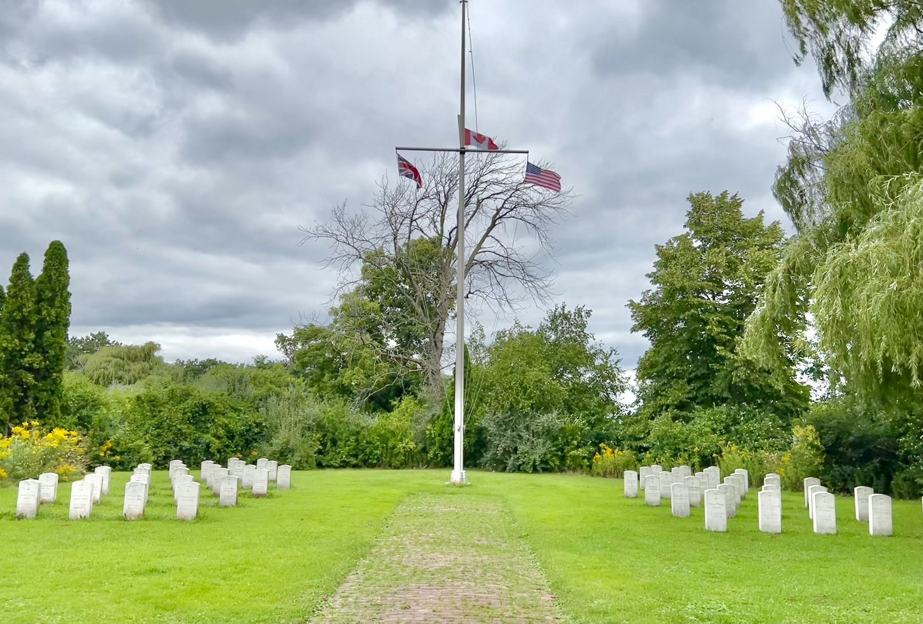 The War of 1812 Memorial Garden, dedicated to the crews of the Hamilton and Scourge. Click for full size. The War of 1812 Memorial Garden, dedicated to the crews of the Hamilton and Scourge image. Click for full size.