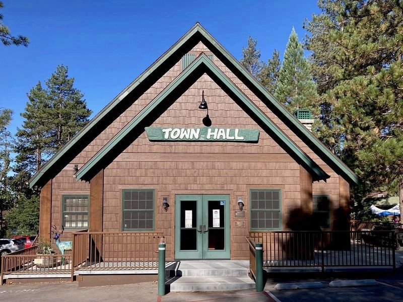 Idyllwild Town Hall and Marker image. Click for full size.