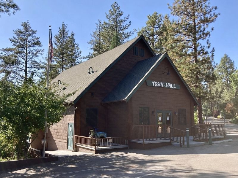 Idyllwild Town Hall image. Click for full size.