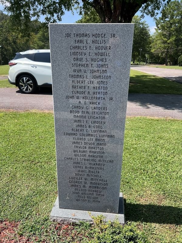 Marker 4 - Front Side - World War II image. Click for full size.