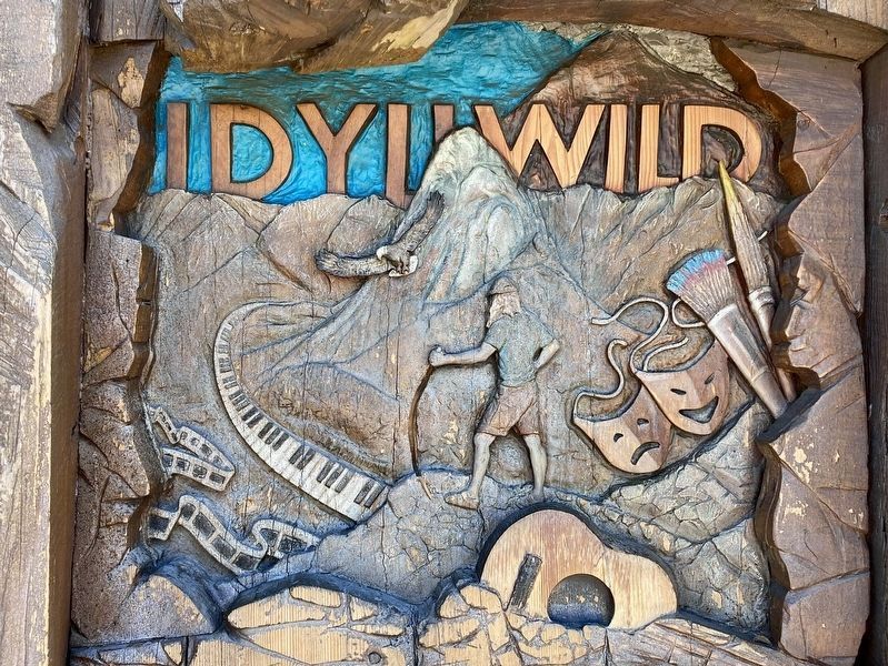 The Idyllwild Monument image. Click for full size.