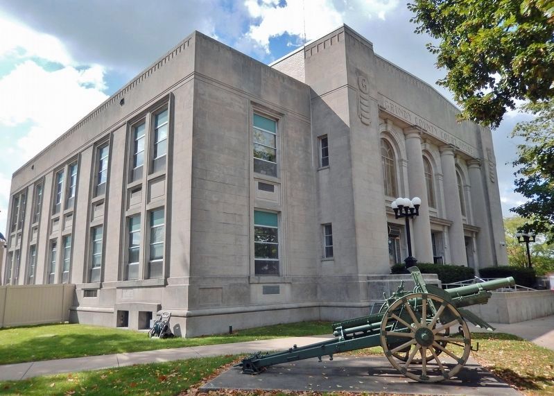 Grundy County Courthouse. Click for full size. Grundy County Courthouse image. Click for full size.