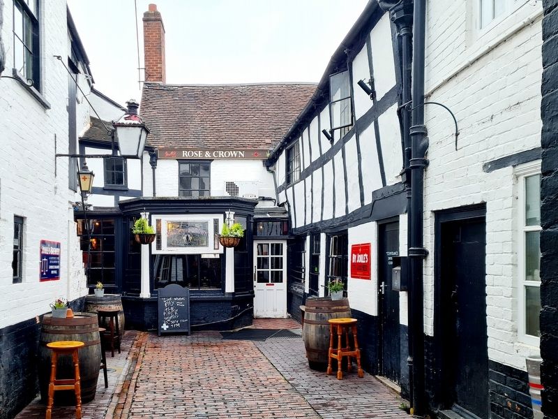 Rose & Crown image. Click for full size.