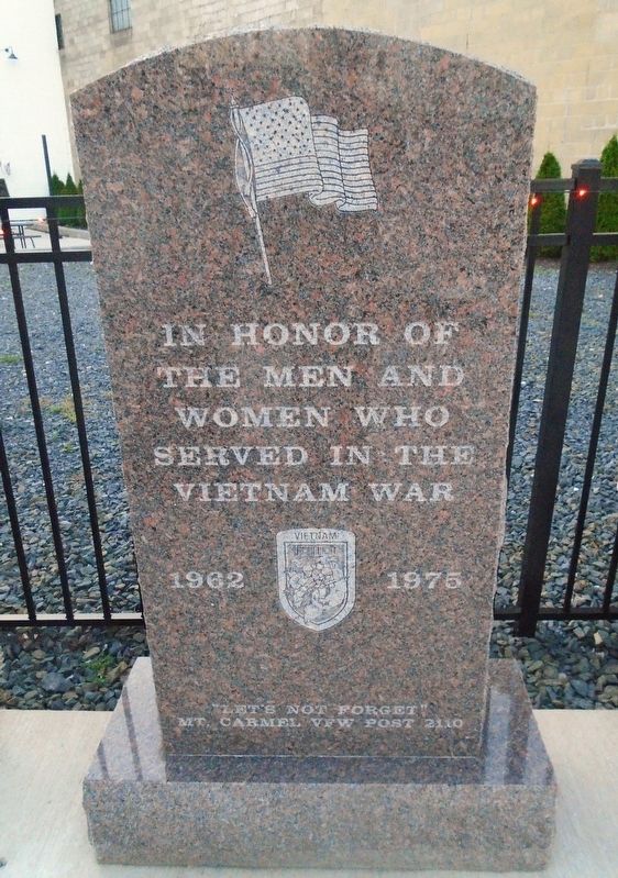 Vietnam War Memorial. Click for full size. Vietnam War Memorial image. Click for full size.