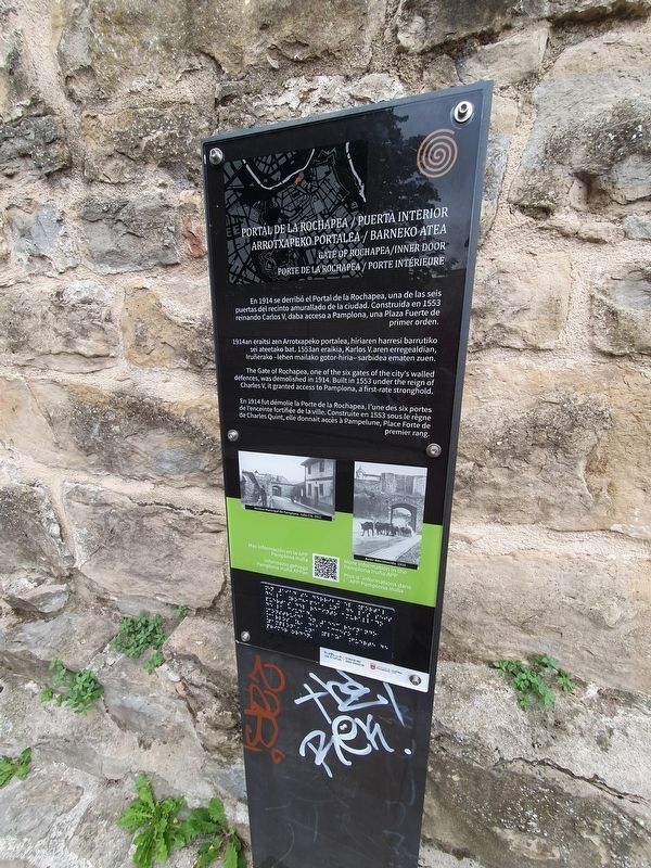Portal de la Rochapea / Puerta Interior Marker. Click for full size. Portal de la Rochapea / Puerta Interior Marker image. Click for full size.