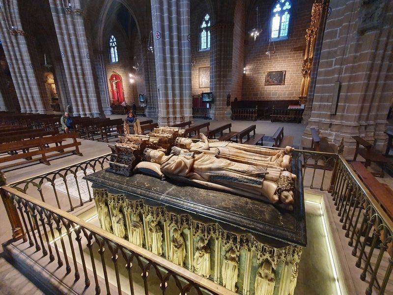 Tomb of Carlos III and Eleanor of Castile in the nearby Pamplona Cathedral. Click for full size. Tomb of Carlos III and Eleanor of Castile in the nearby Pamplona Cathedral image. Click for full size.