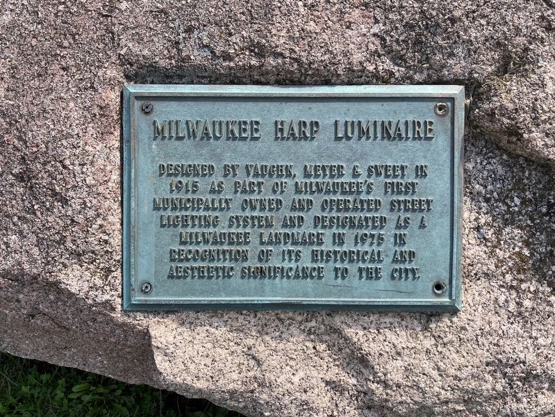 Milwaukee Harp Luminaire Marker image. Click for full size.