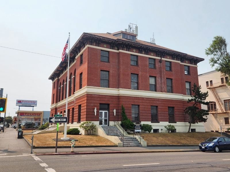 United States Post Office and Courthouse image. Click for full size.