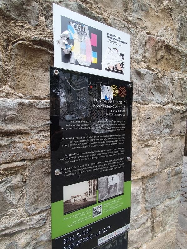 Portal de Francia Marker. Click for full size. Portal de Francia Marker image. Click for full size.