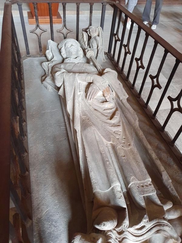 Tomb of Barbazán. Click for full size. Tomb of Barbazán image. Click for full size.