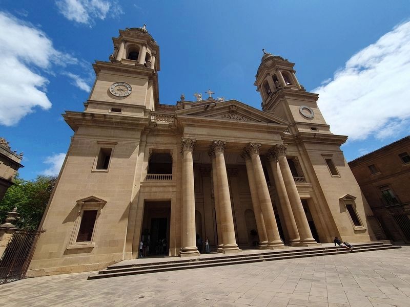 Catedral de Santa Mar�a la Real image. Click for full size.